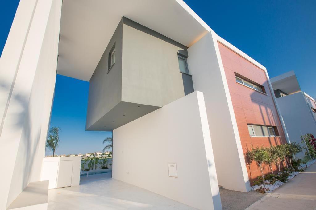 The White H Villa, Protaras, Fresh And Peaceful Paralimni Exteriör bild